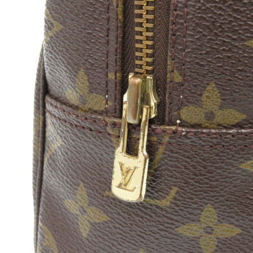 LOUIS VUITTON Brown Monogram Pouch - Picture 7 of 9
